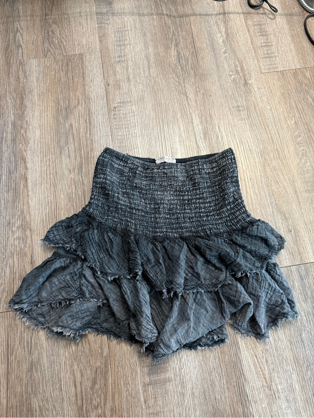 Smocked Waist Ruffled Mini Skirt - Charcoal Gray